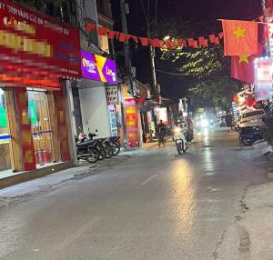 BÁN ĐẤT XUÂN LA -XUÂN ĐỈNH – LÔ GÓC – Ô TÔ ĐỖ CỬA, CÁCH 1 NHÀ RA PHỐ- GIÁ ĐẦU TƯ.